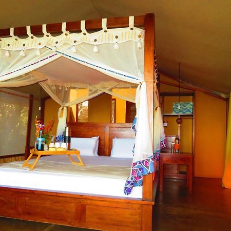 Naara Eco Lodge & Spa 치덴겔레 외부 사진
