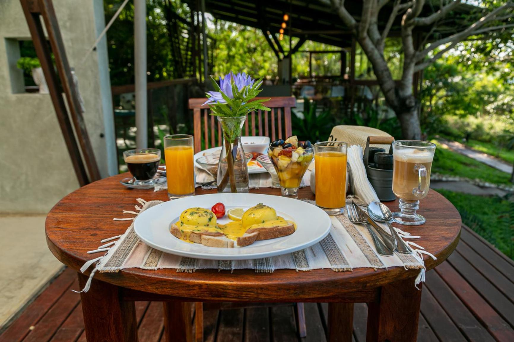 Naara Eco Lodge & Spa 치덴겔레 외부 사진